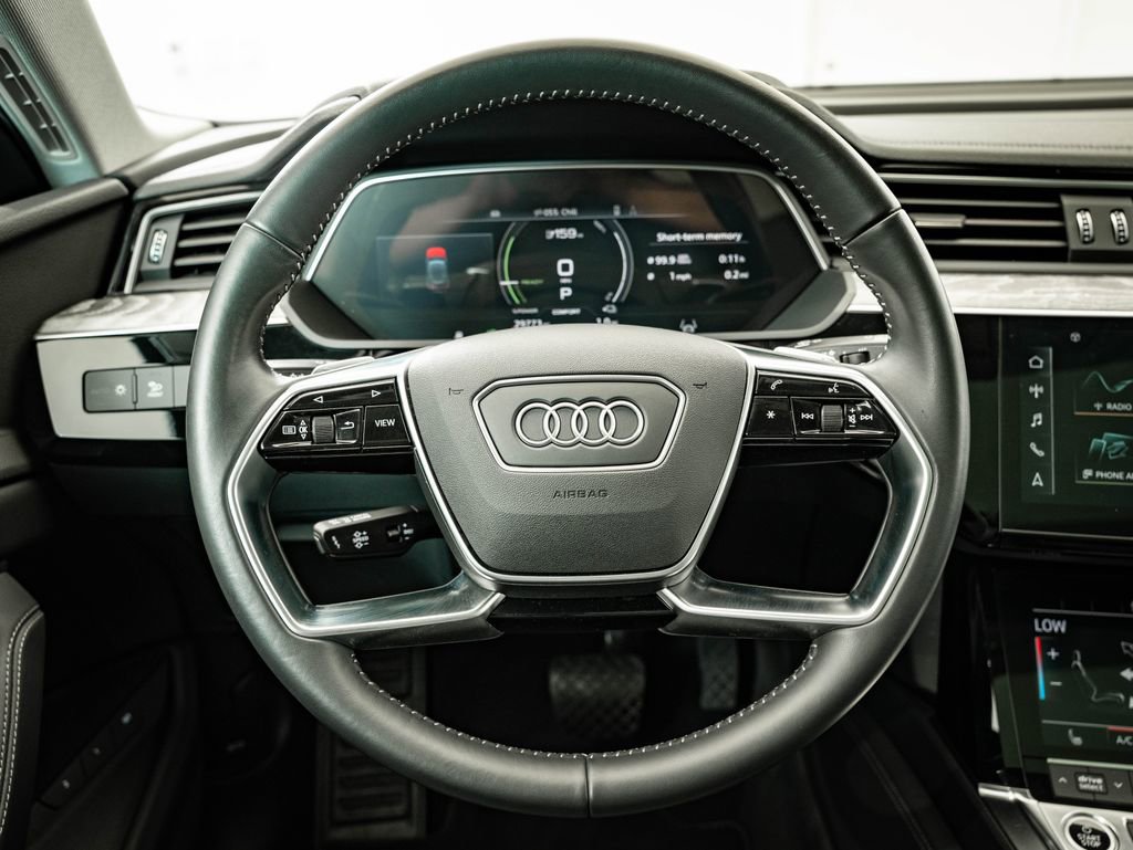 Used 2021 Audi e-tron Premium w/ Convenience Plus Package AWD/4WD image 39