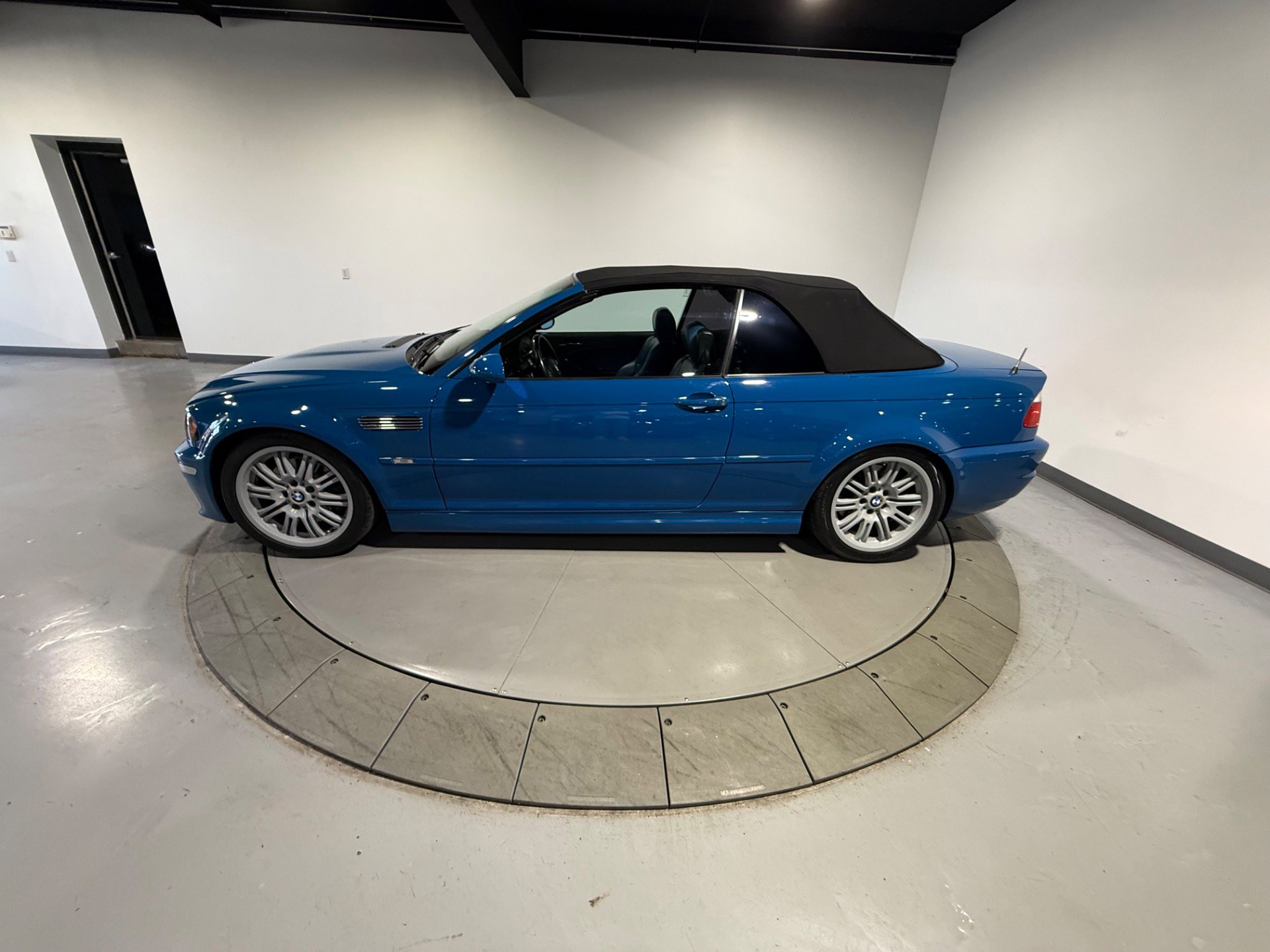 Used 2004 BMW M3 Convertible RWD image 20