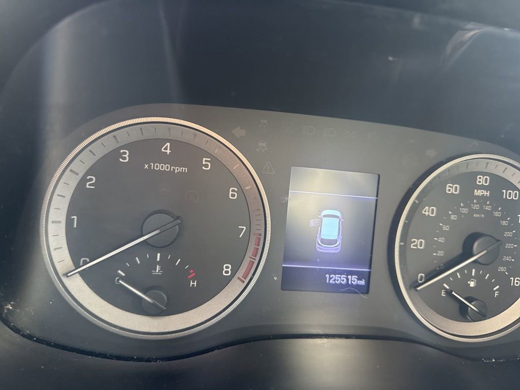 Used 2020 Hyundai Tucson SE image 2