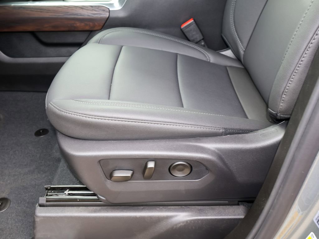 New 2026 GMC Sierra 2500 SLT image 9