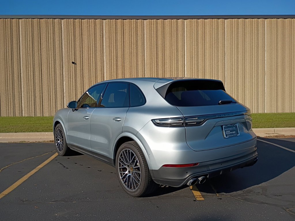 Certified 2020 Porsche Cayenne S AWD/4WD image 3