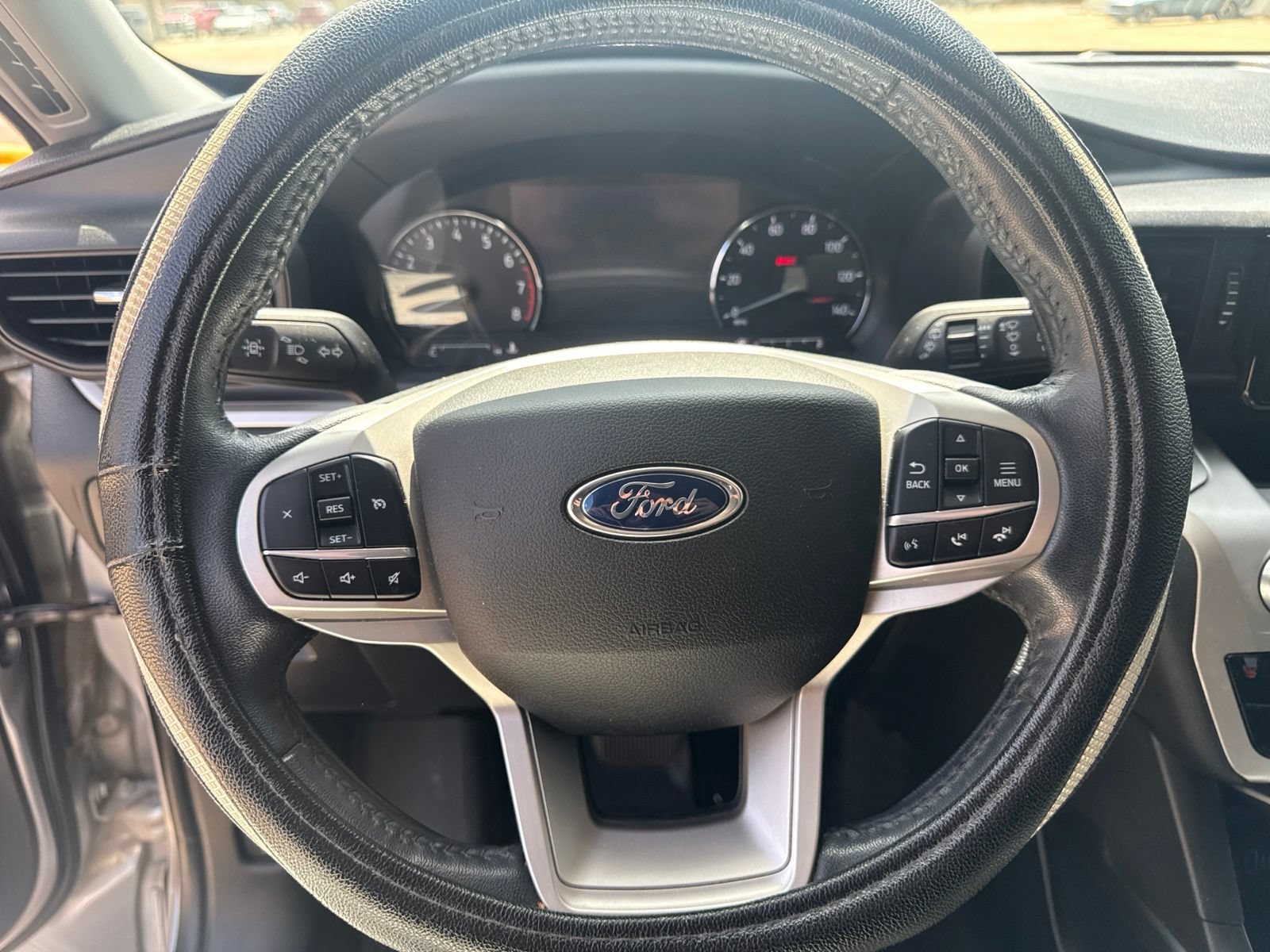 Used 2021 Ford Explorer XLT RWD image 13