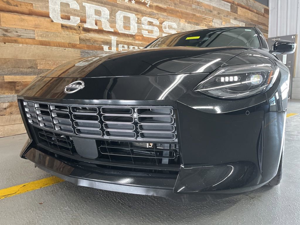 Used 2024 Nissan Z Performance w/ Floor Mat Package RWD image 8