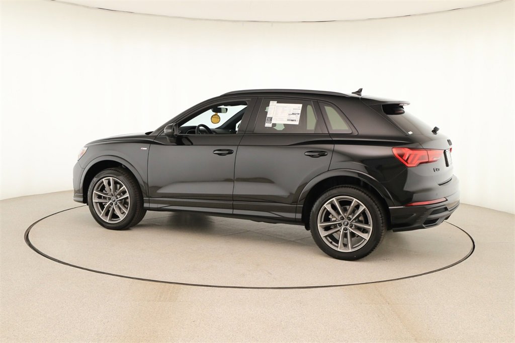 New 2025 Audi Q3 2.0T Premium image 3