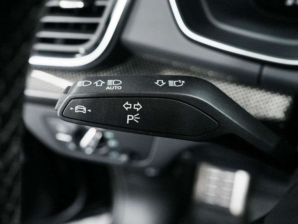 Used 2023 Audi SQ5 Premium Plus w/ Premium Plus Package image 23