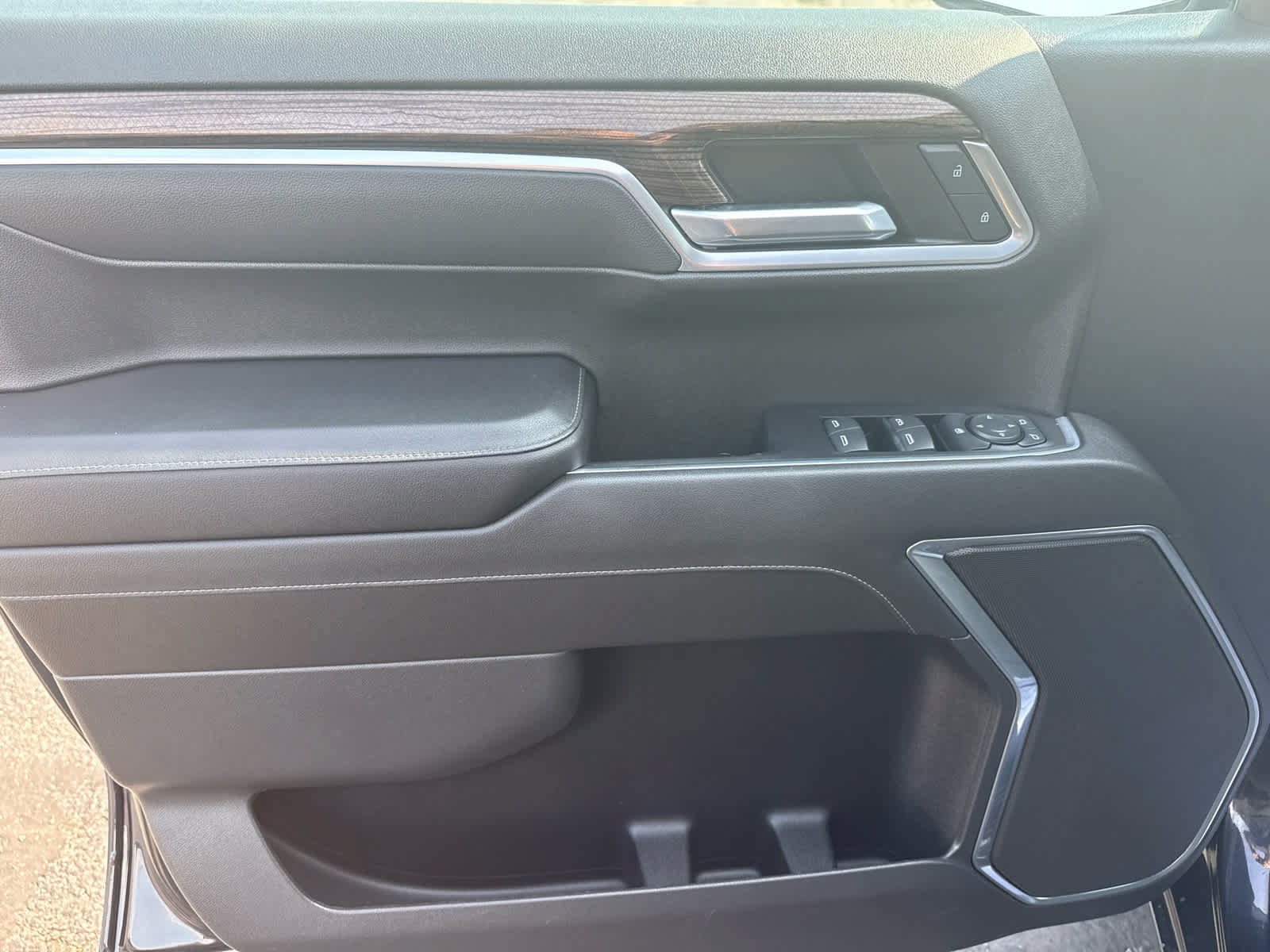 Certified 2023 Chevrolet Silverado 1500 LT AWD/4WD image 12