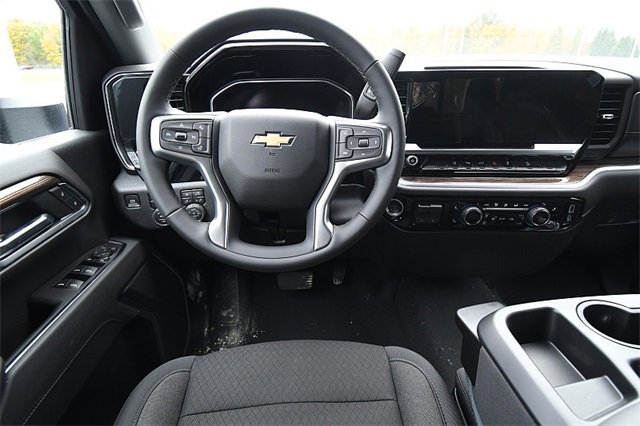 New 2026 Chevrolet Silverado 3500 LT w/ All Star Edition image 9