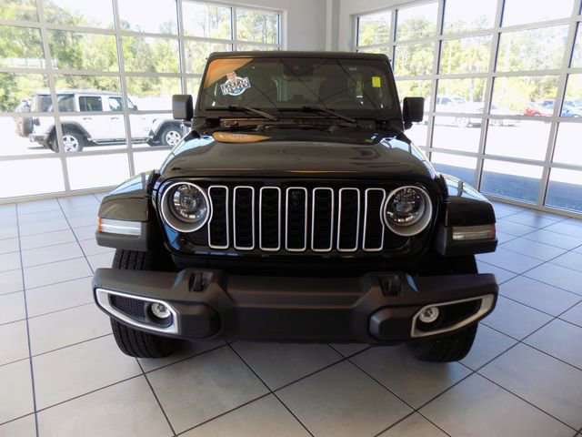 Certified 2024 Jeep Wrangler Unlimited Sahara w/ Technology Group AWD/4WD image 2