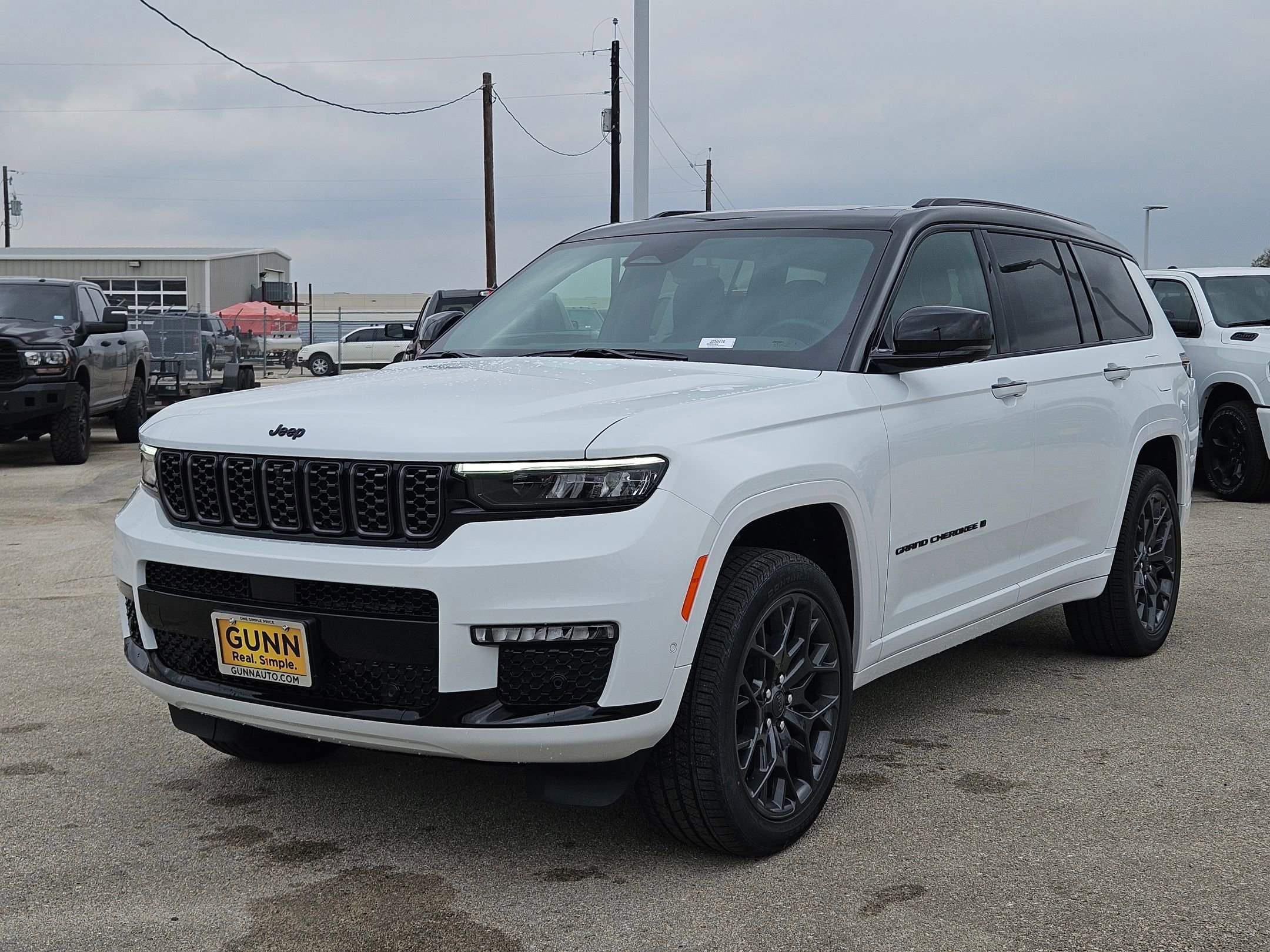 New 2025 Jeep Grand Cherokee L Summit w/ Obsidian Package image 7