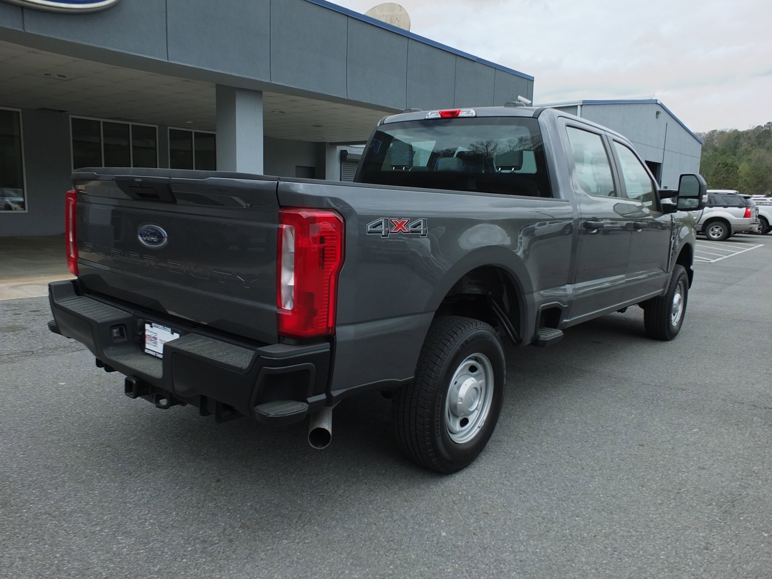 Used 2026 Ford F250 XL image 3