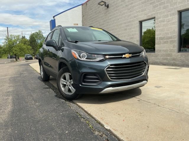 Used 2022 Chevrolet Trax LT w/ LT Convenience Package