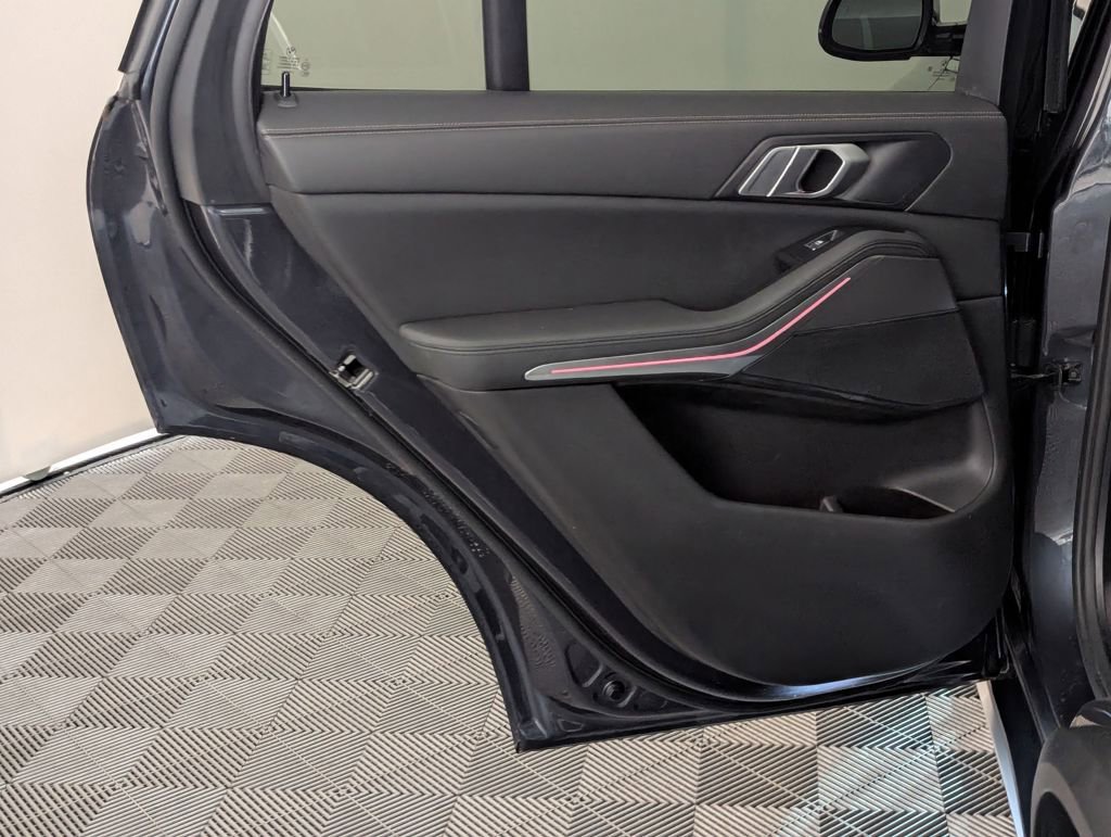 Used 2019 BMW X5 xDrive40i w/ Convenience Package image 55