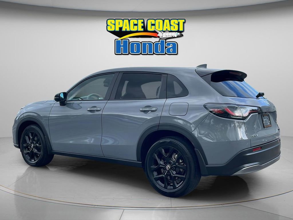 Used 2024 Honda HR-V Sport image 8