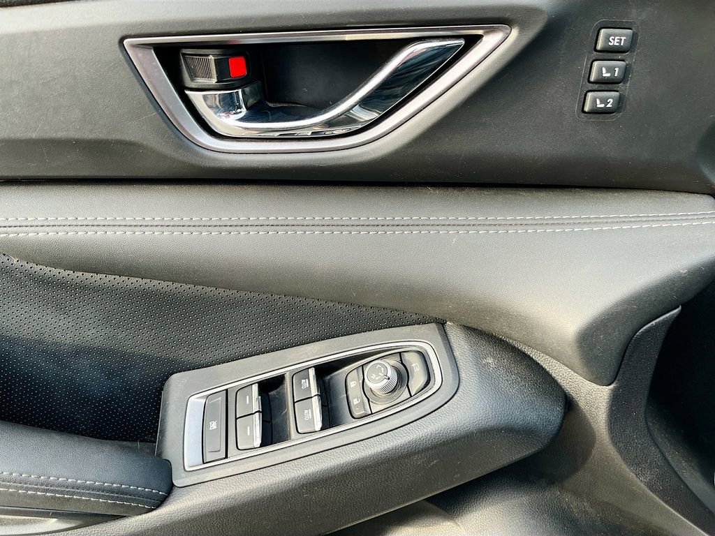Used 2023 Subaru Ascent Limited w/ Technology Package image 18
