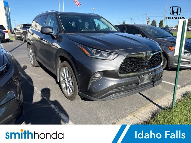 Used 2020 Toyota Highlander Limited