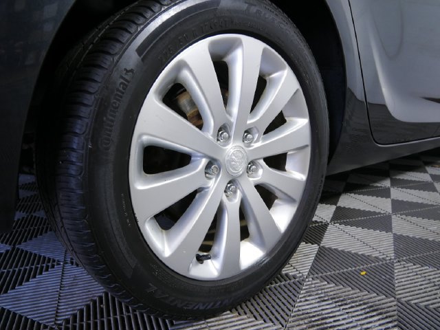 Used 2015 Buick Verano FWD image 10