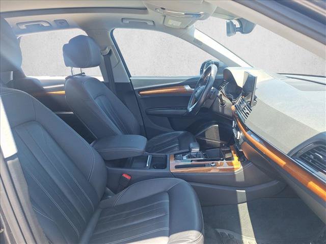 Used 2022 Audi Q5 2.0T Premium Plus w/ Premium Plus Package AWD/4WD image 18
