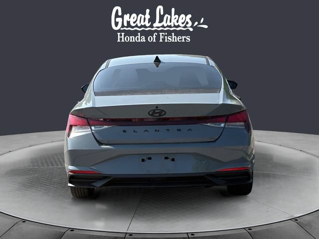 Used 2021 Hyundai Elantra SEL w/ Convenience Package FWD image 4