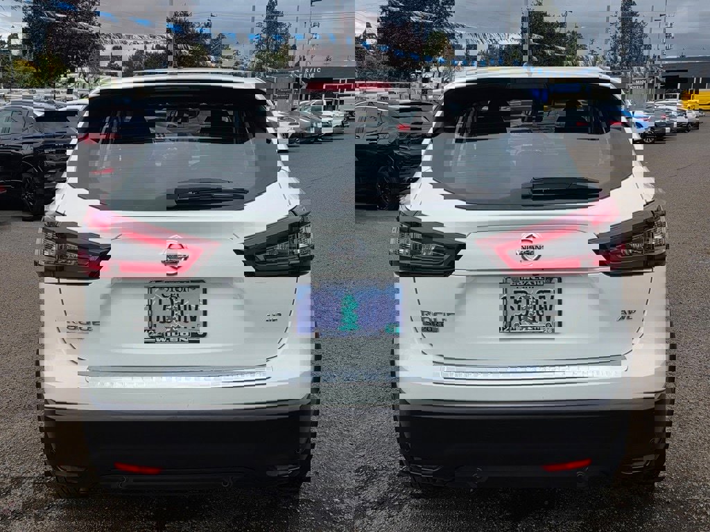 Used 2022 Nissan Rogue Sport S image 4