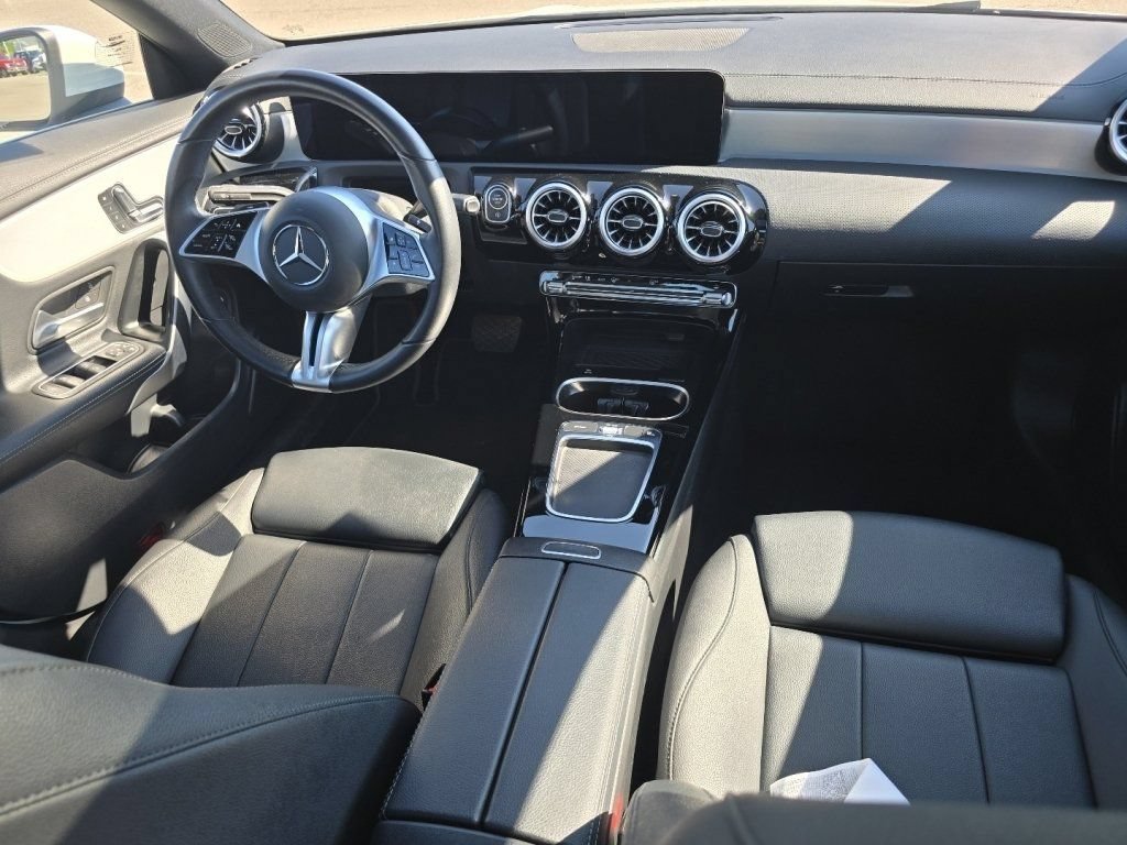 Used 2025 Mercedes-Benz CLA 250 4MATIC image 23