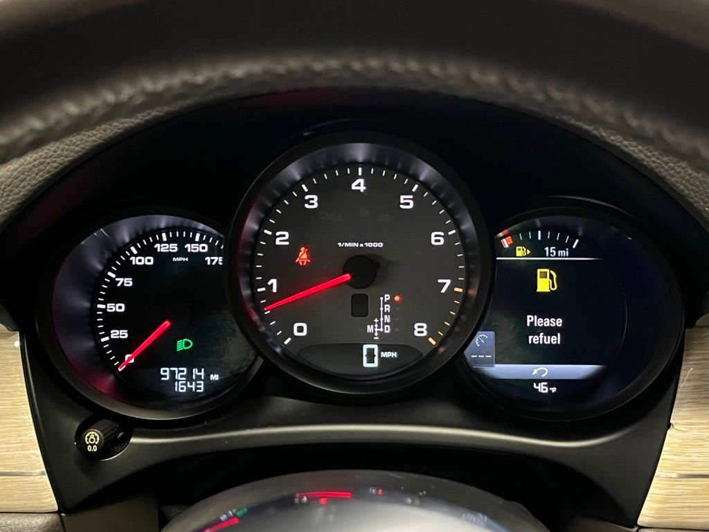 Used 2017 Porsche Macan S image 24