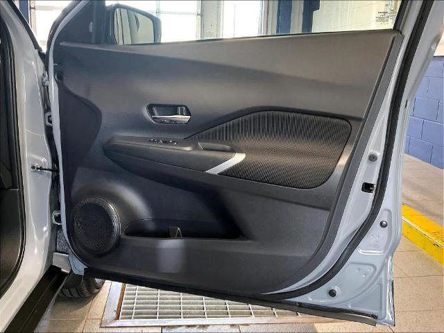 Certified 2024 Nissan Kicks SV FWD image 12