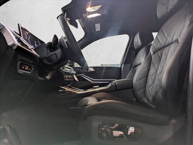 New 2026 BMW X7 xDrive40i w/ Executive Package image 4