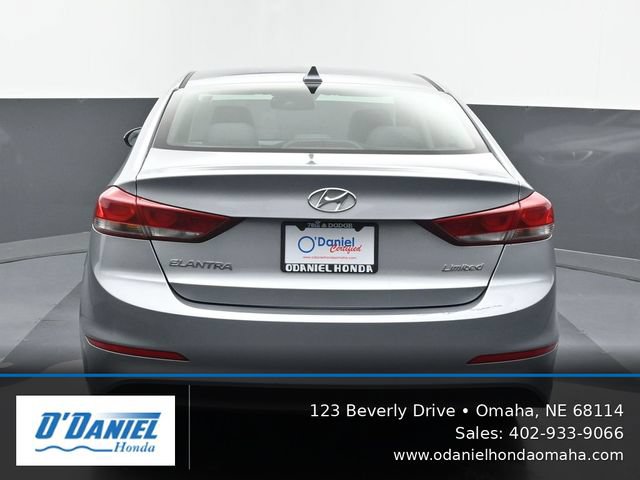 Used 2017 Hyundai Elantra Limited w/ Limited Ultimate Package 09 FWD image 5
