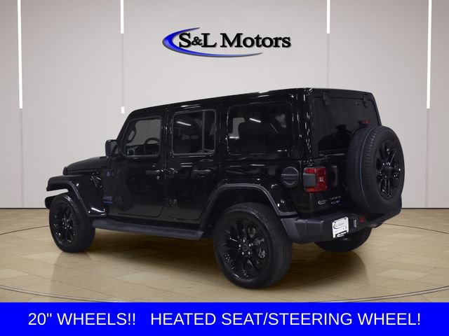 Used 2025 Jeep Wrangler Unlimited Sahara AWD/4WD image 5