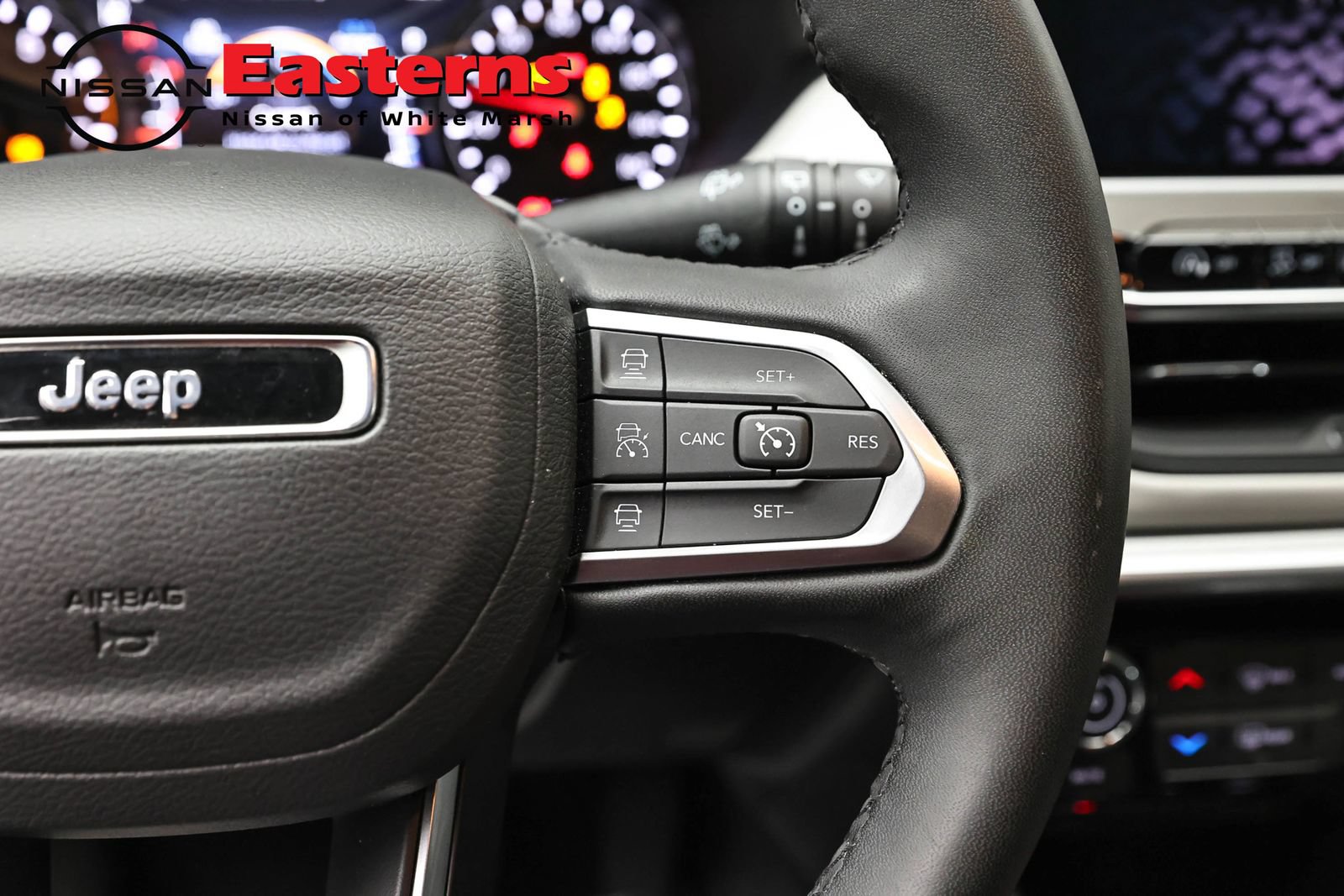 Used 2025 Jeep Compass Limited AWD/4WD image 16