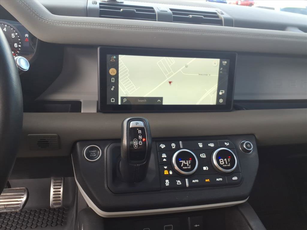 Used 2020 Land Rover Defender 110 First Edition image 15