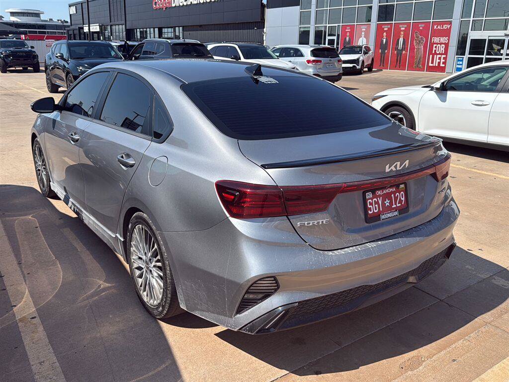 Used 2023 Kia Forte GT-Line w/ GT-Line Premium Package FWD image 11