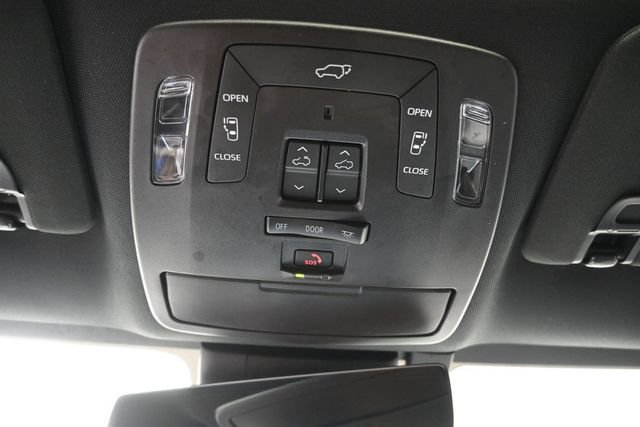 Certified 2025 Toyota Sienna Platinum AWD/4WD image 25