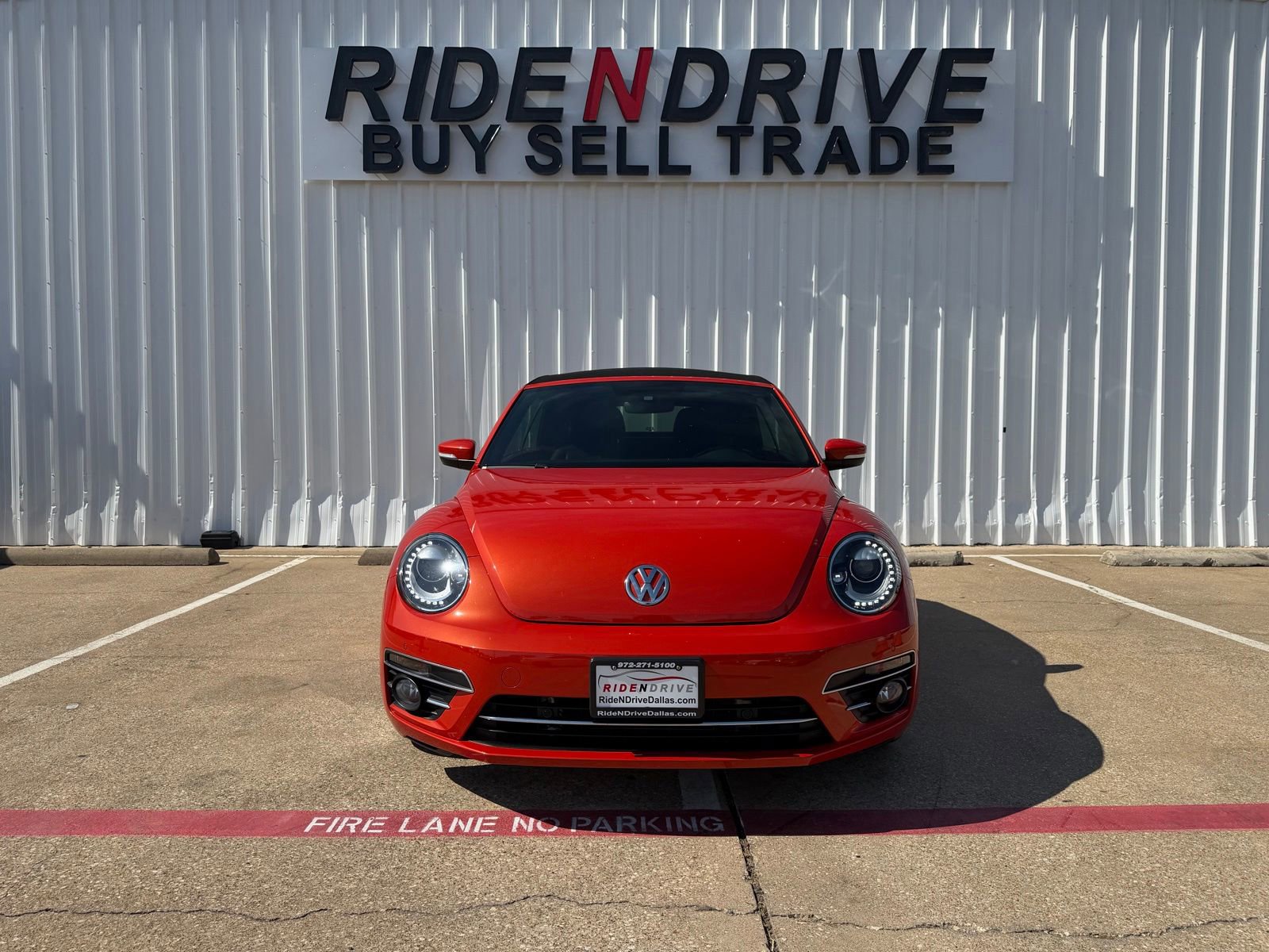 Used 2019 Volkswagen Beetle 2.0T SE w/ SE Premium Package FWD image 23