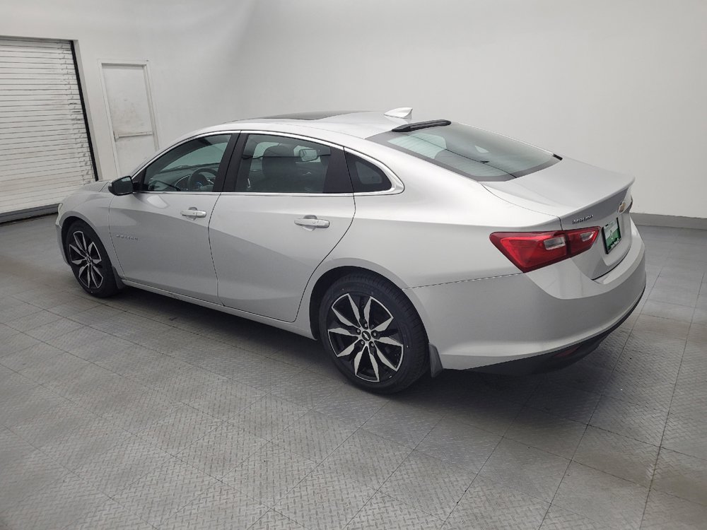 Used 2017 Chevrolet Malibu LT FWD image 3