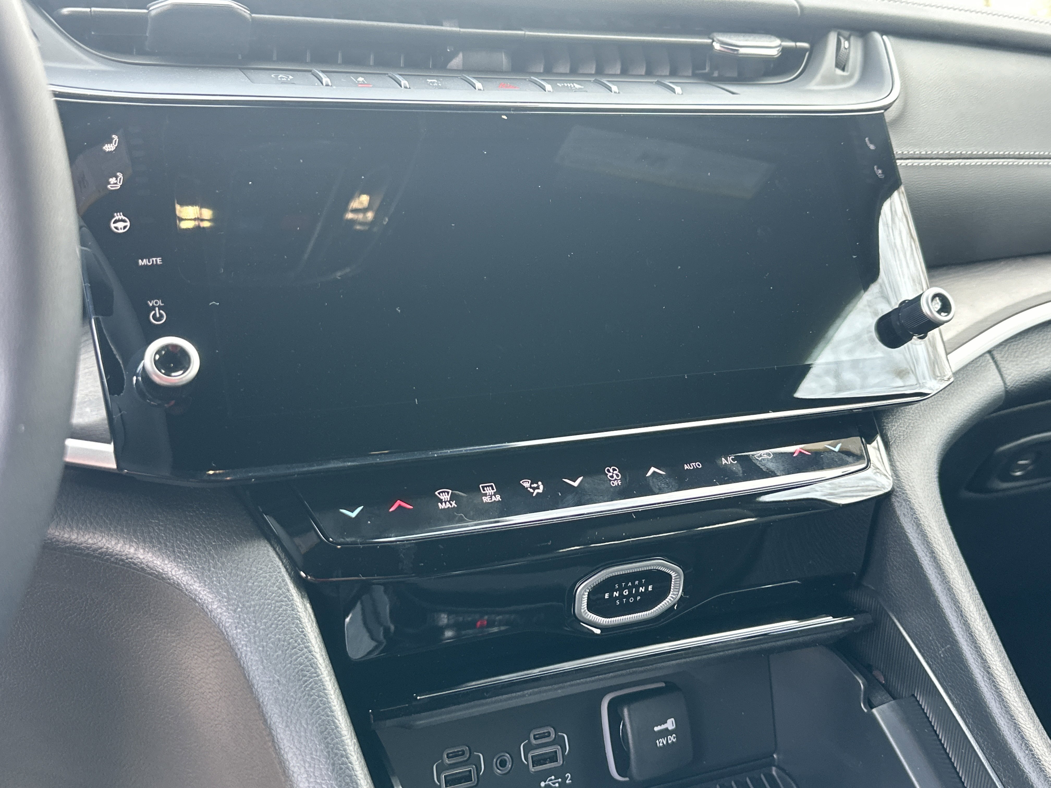 New 2026 Jeep Grand Cherokee L Limited image 6