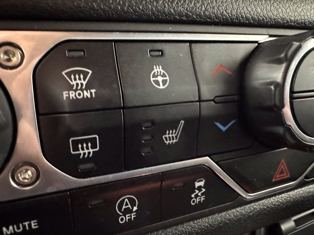 Used 2024 Jeep Wrangler Unlimited Sport AWD/4WD image 24