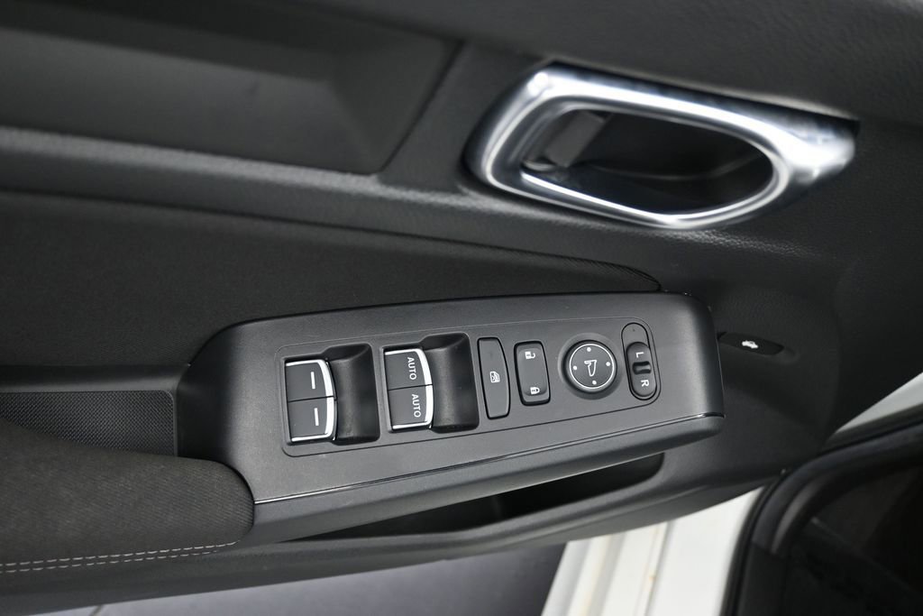 Used 2025 Honda Civic Sport image 11