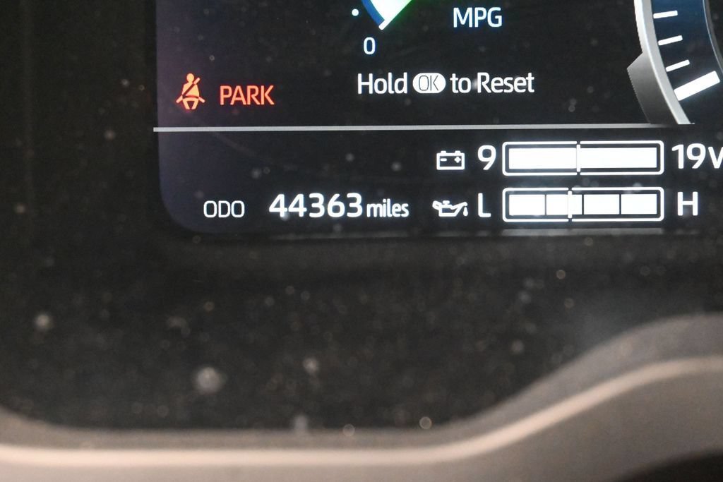 Used 2023 Toyota Tundra Limited AWD/4WD image 33