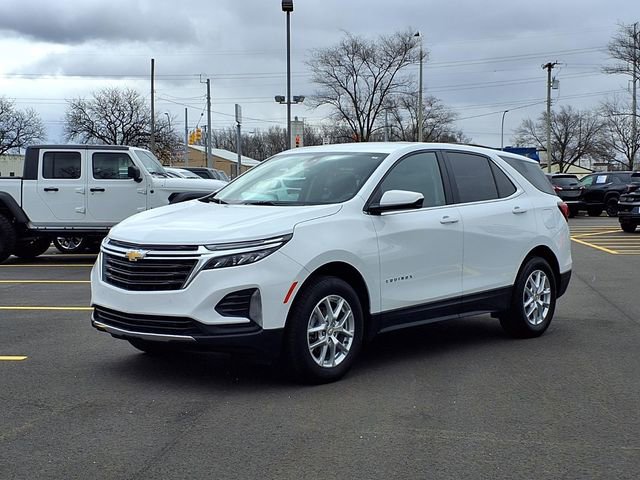 Used 2024 Chevrolet Equinox LT image 1