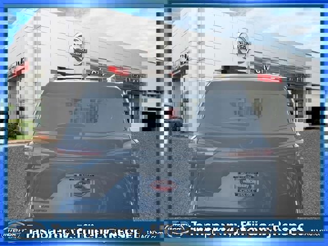 Used 2025 Toyota Sienna XSE w/ XSE Plus Package image 7