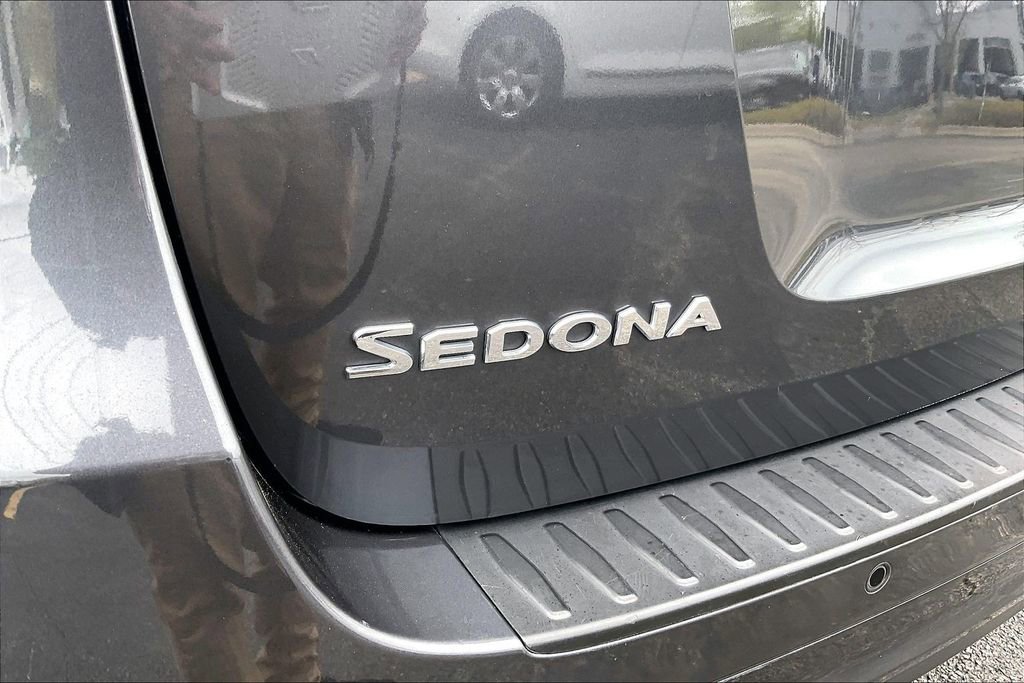Used 2015 Kia Sedona EX FWD image 36