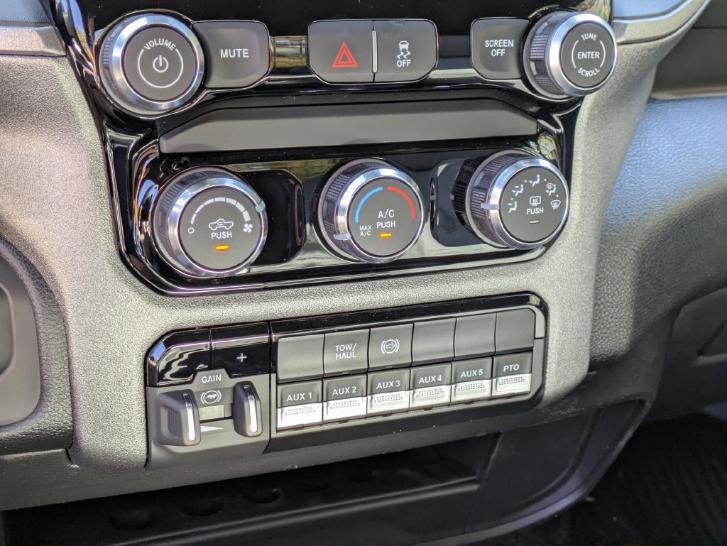 New 2026 RAM 4500 Tradesman AWD/4WD image 20