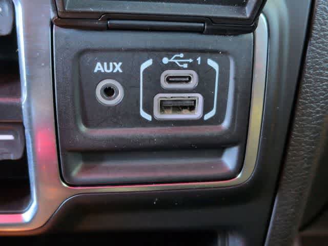 Used 2021 Jeep Wrangler Unlimited Rubicon image 32