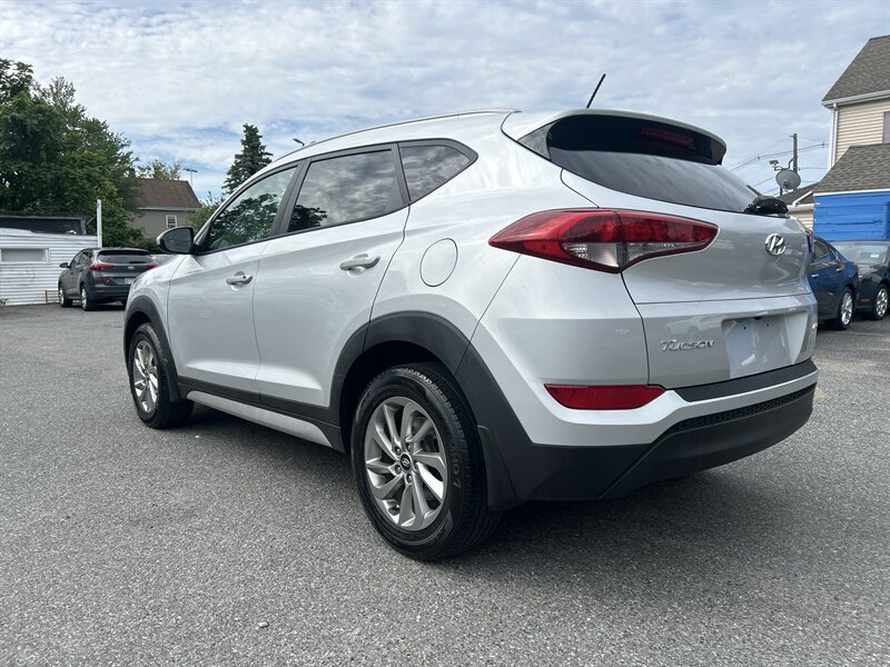 Used 2017 Hyundai Tucson SE w/ SE Popular Package 02 AWD/4WD image 6
