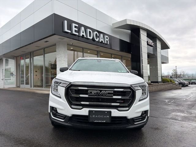 Used 2023 GMC Terrain AT4 w/ GMC Pro Grade Package AWD/4WD image 8