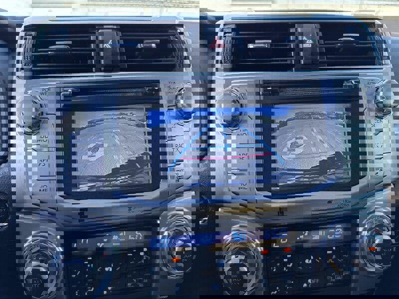 Used 2015 Toyota 4Runner Limited image 20