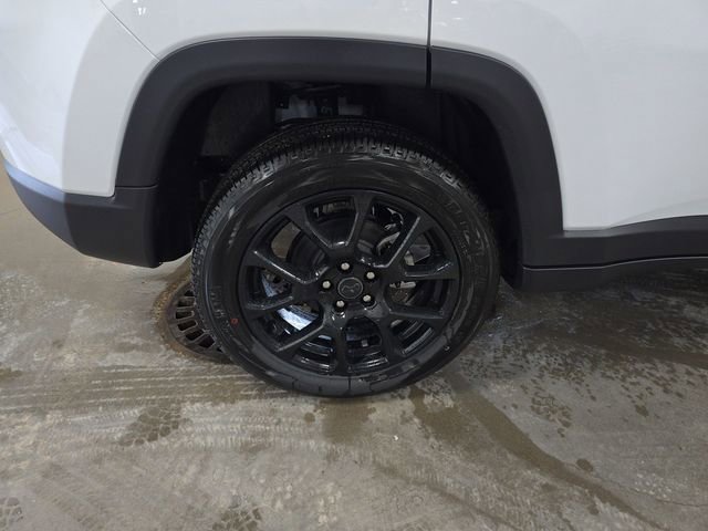 New 2026 Jeep Compass Latitude AWD/4WD image 19