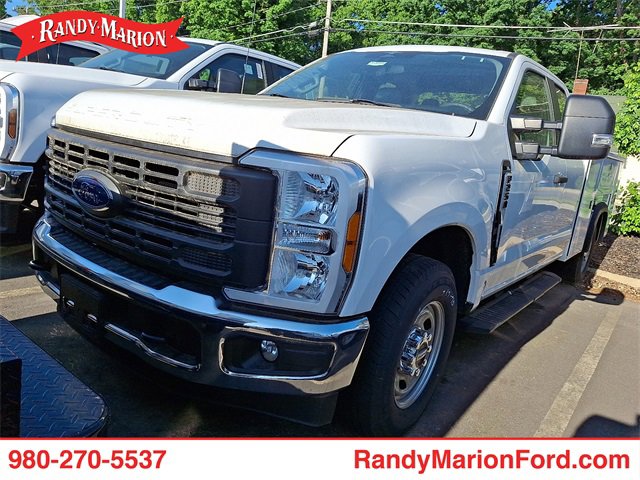 New 2023 Ford F250 XL w/ XL Driver Assist Package