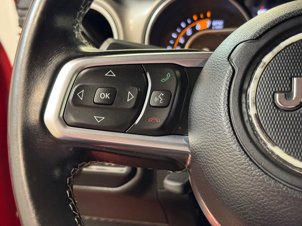 Used 2019 Jeep Wrangler Unlimited Sahara image 32